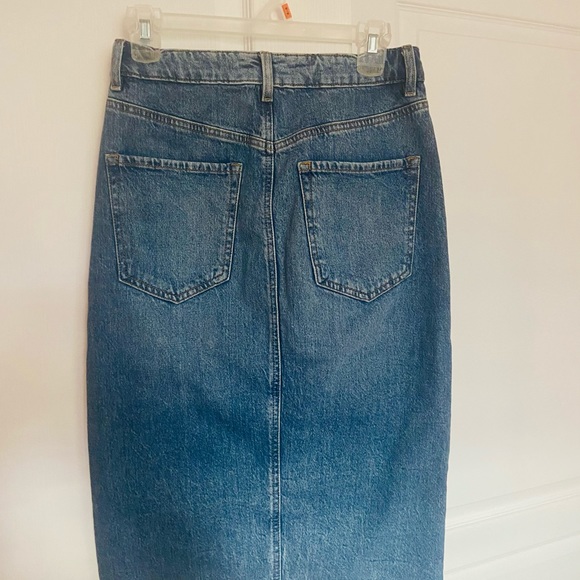 Denim pencil skirt - Picture 2 of 3